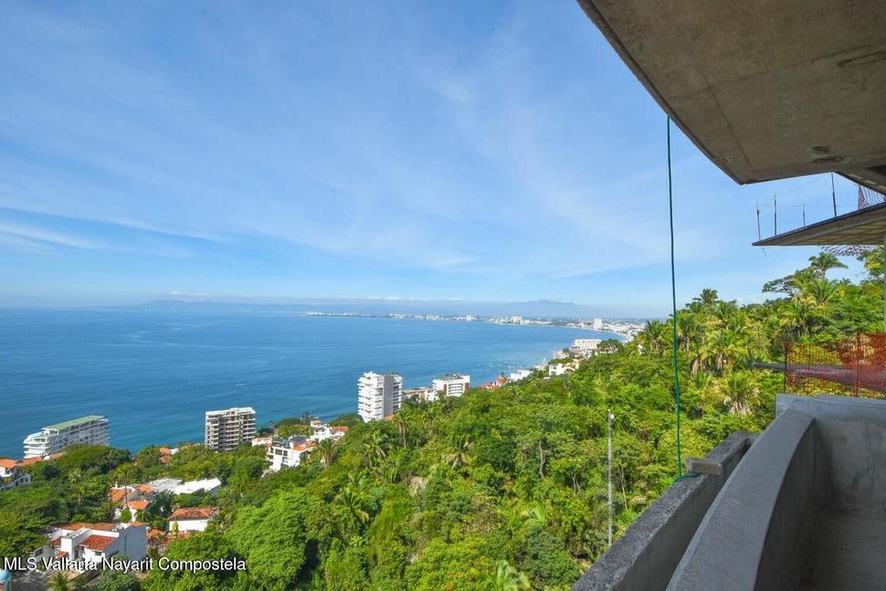 20251030215627385635000000 o