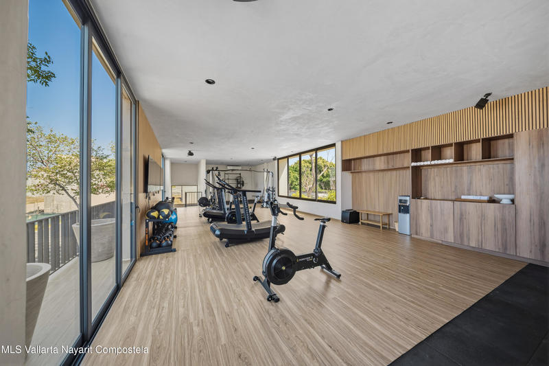 20251127172811132774000000 o