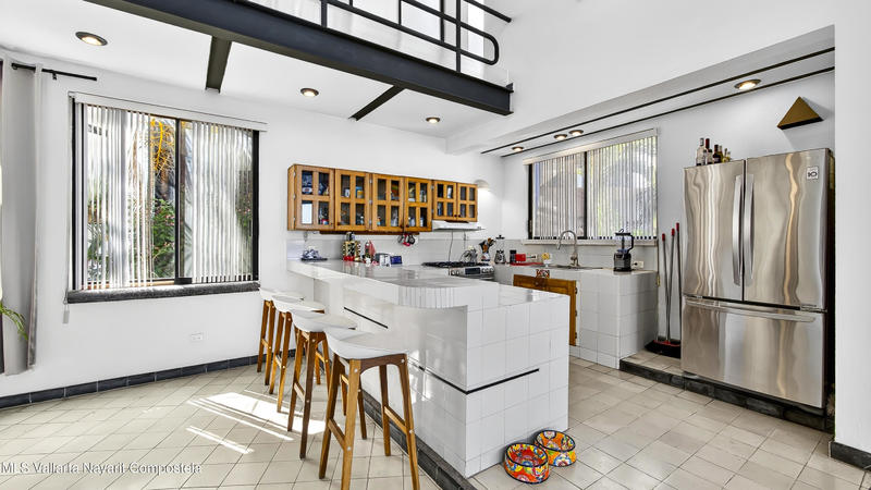 20251030045544177281000000 o