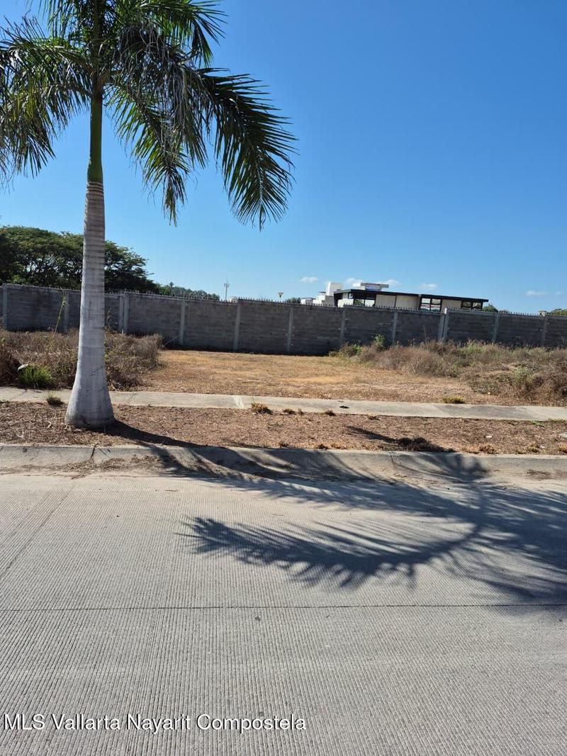 5 Oporto, Lote Lisboa, Puerto Vallarta, Ja