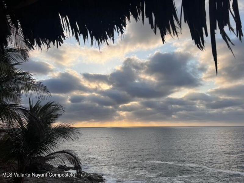 20251217222658578318000000 o