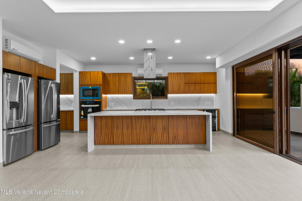 20251027225110808611000000 o