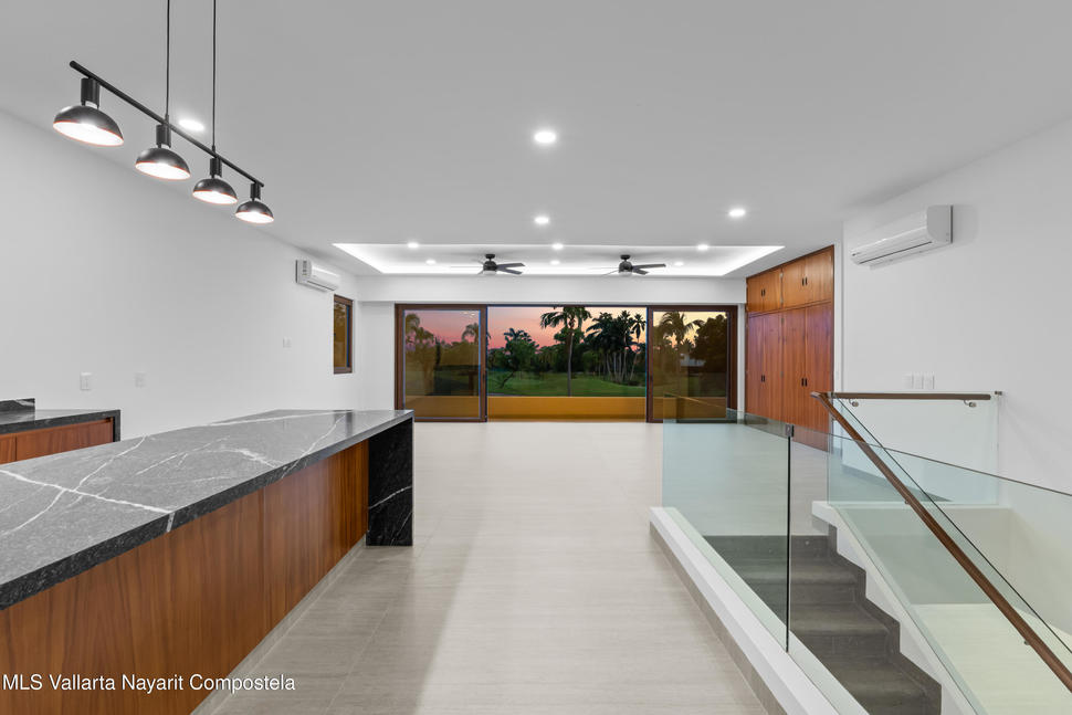 20251027230551429330000000 o