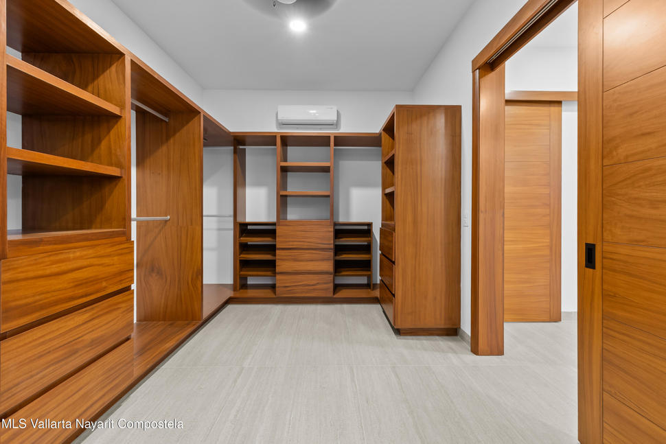 20251027230857698997000000 o