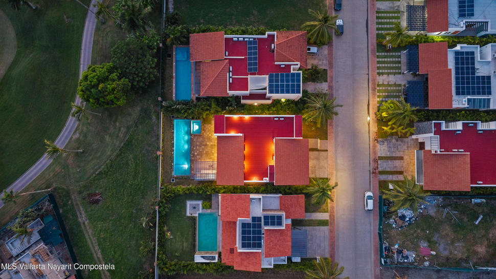 20251028044244002943000000 o