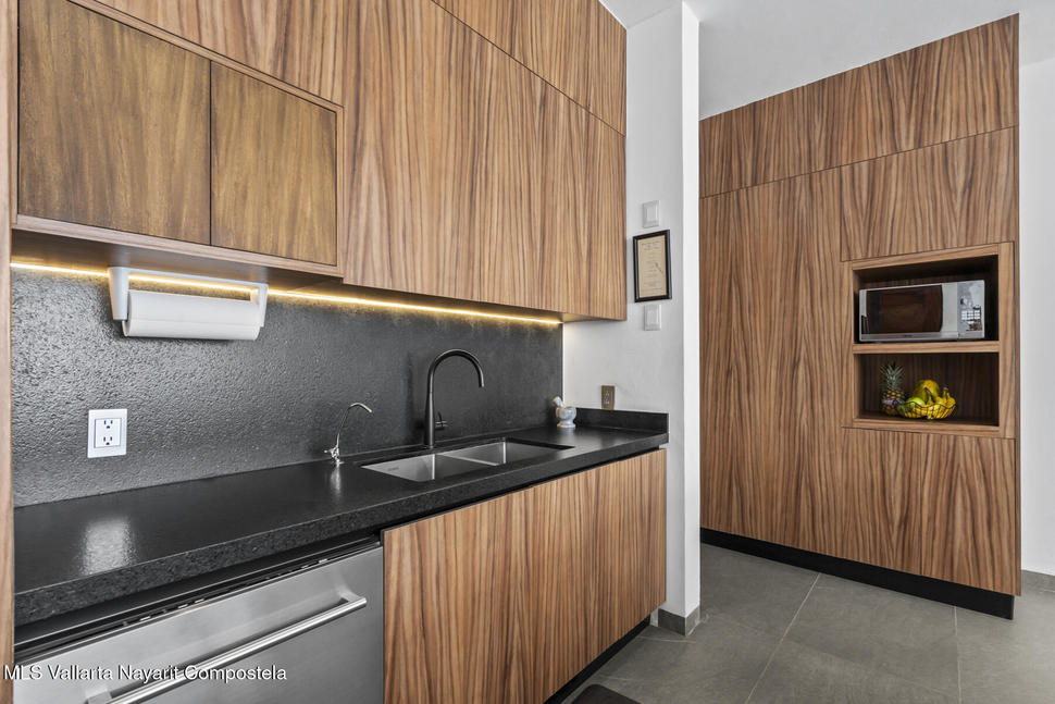 20260204185706228446000000 o