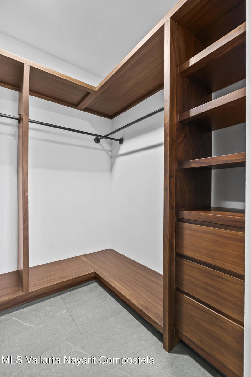 20260204190035460093000000 o