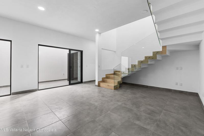 20250805210239302565000000 o