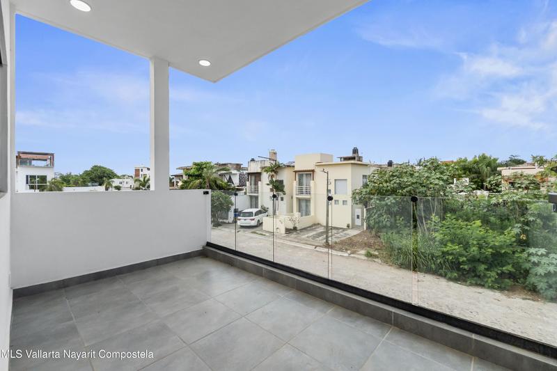 20250805210315296992000000 o