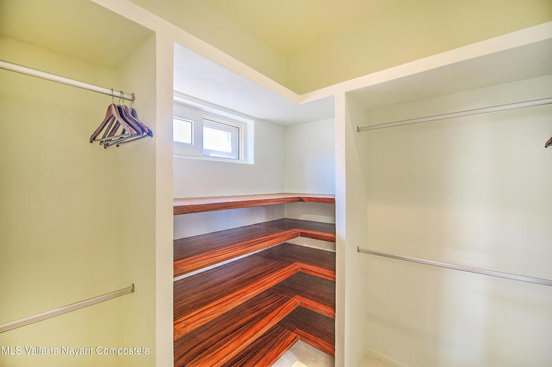 20251028045213576161000000 o