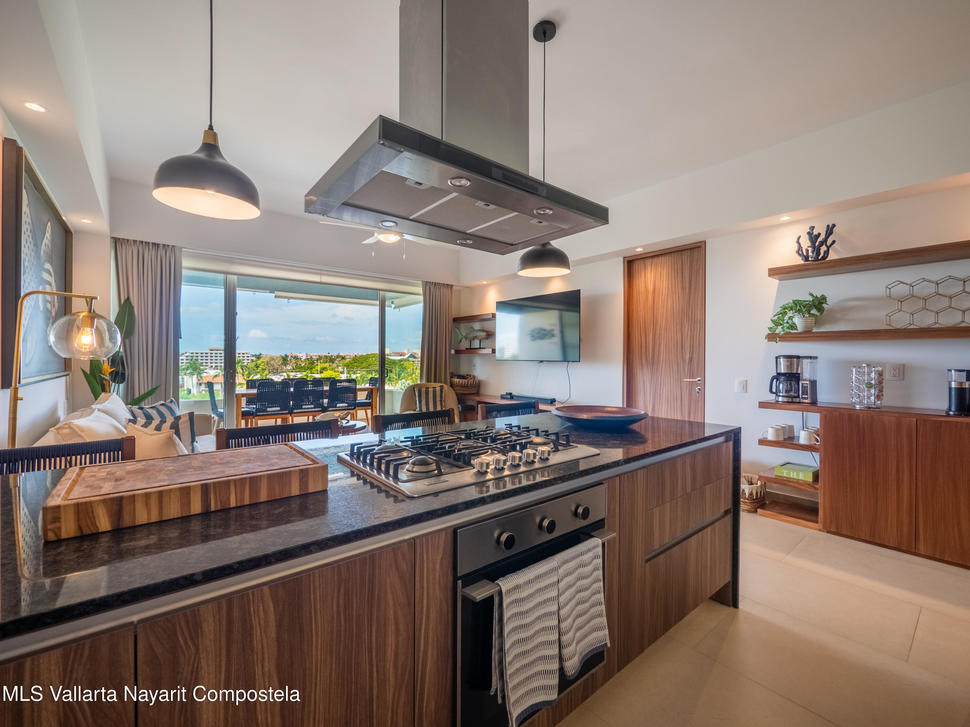 20251020165004853635000000 o