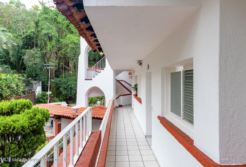 20251010210134128918000000 o