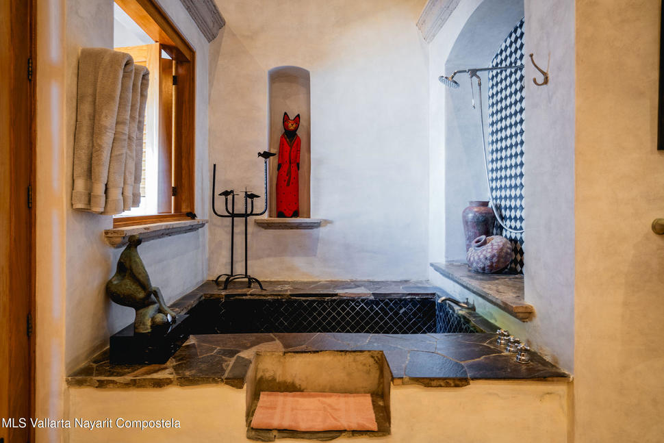 20250806213129348896000000 o