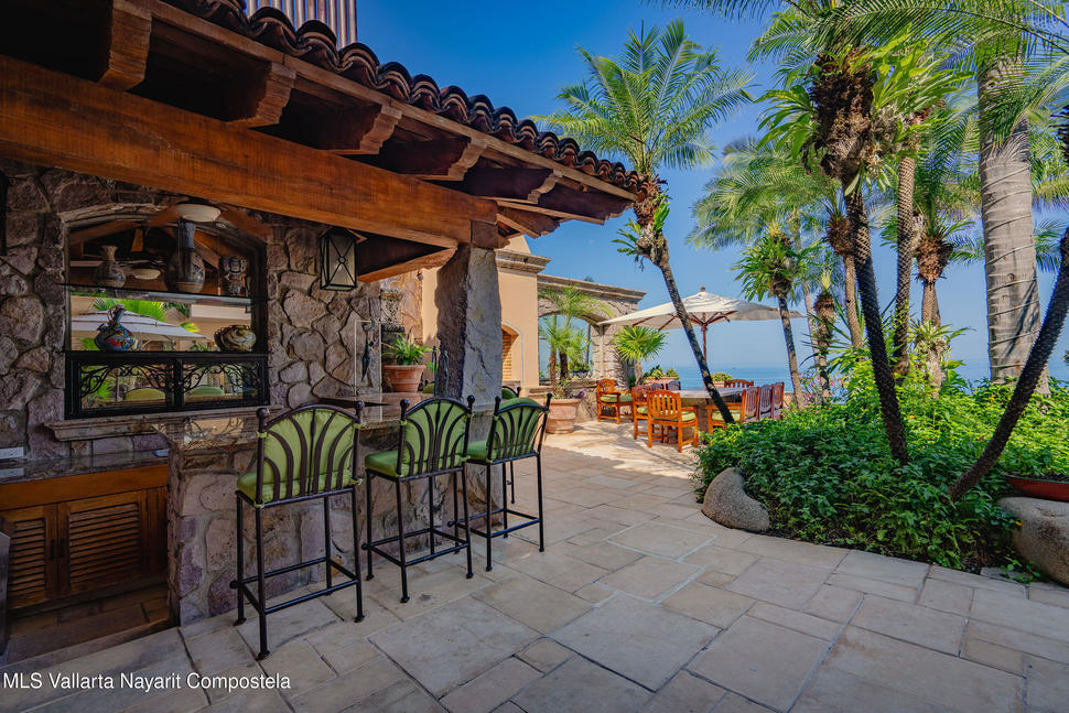 20250806213149230947000000 o