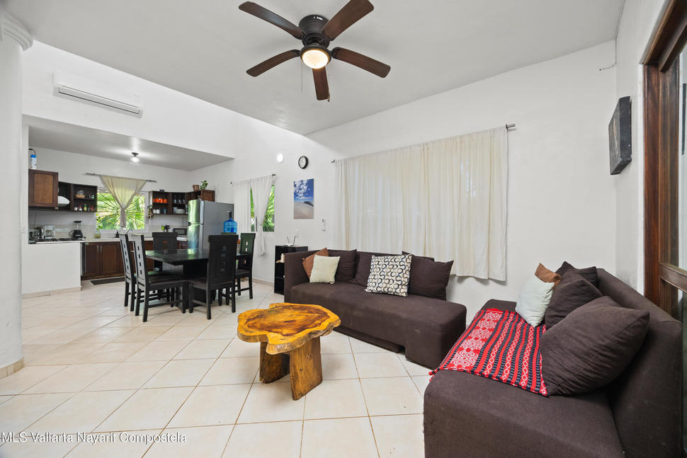 20251107215735879054000000 o