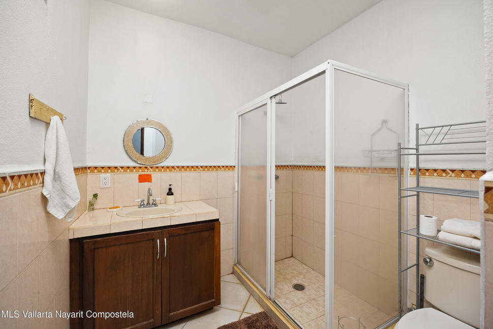 20251107215744659094000000 o