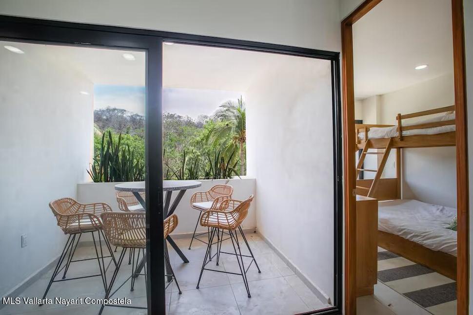 20251211191531122386000000 o