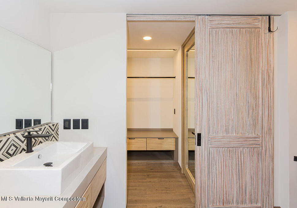 20251208181544831216000000 o