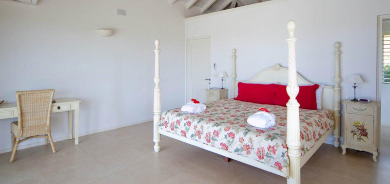 Antigua villa 13 09