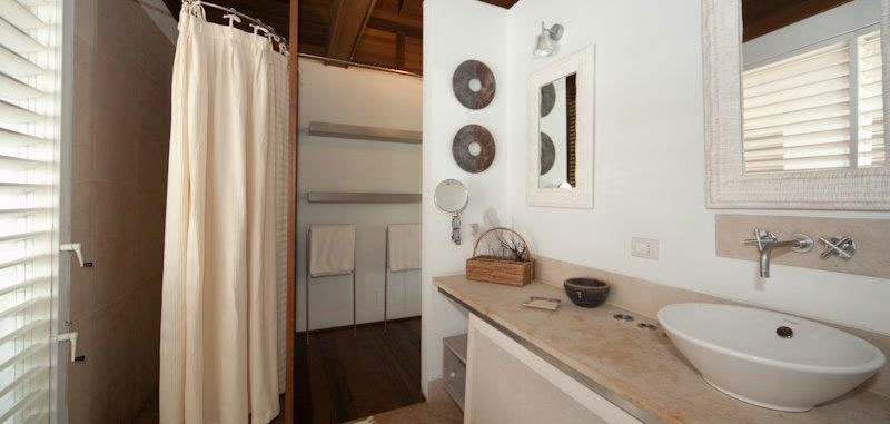 Antigua villa 16 20