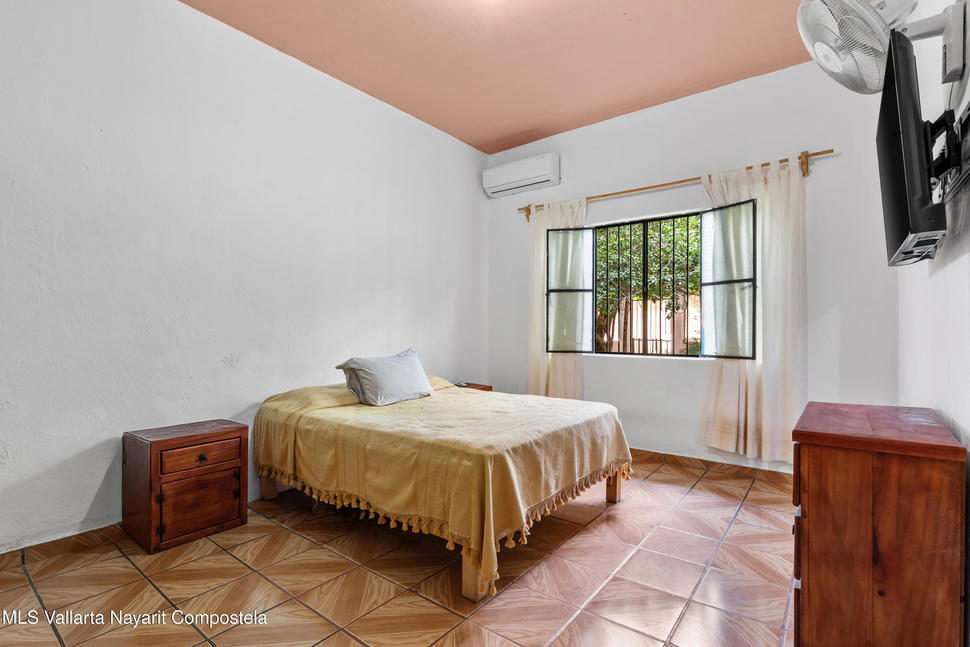 20251009225356691729000000 o