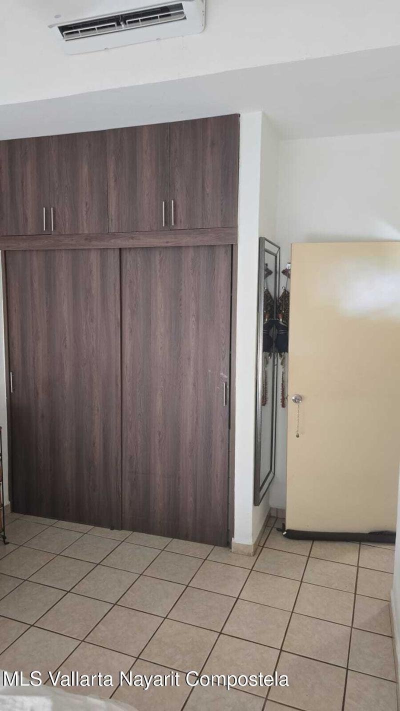 20251013220023484652000000 o