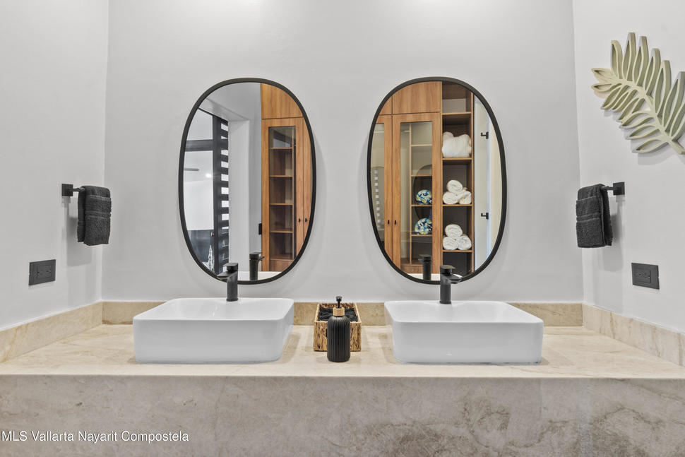 20251208173823607641000000 o