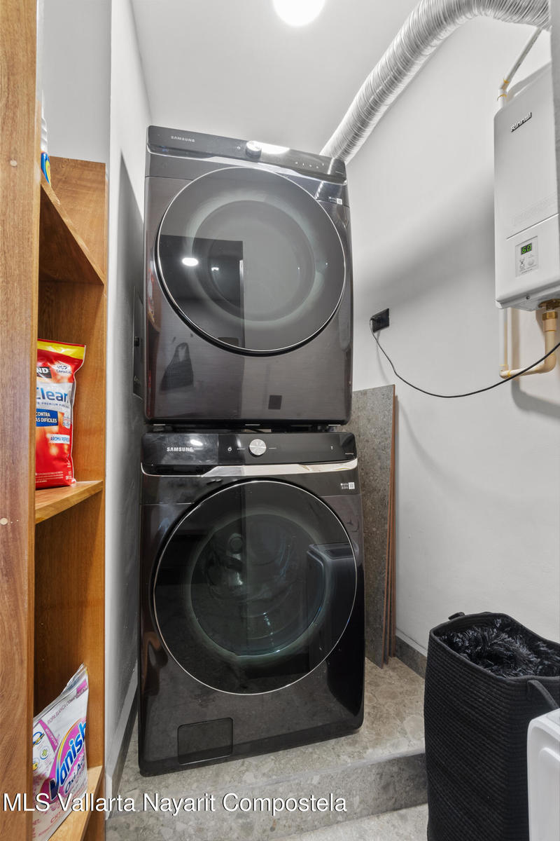 20251208175151180686000000 o