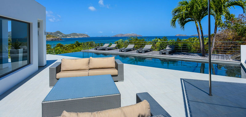 Avenstar Villa Rental