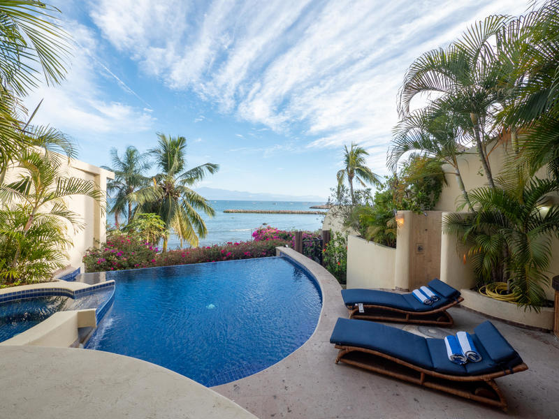 Casa Bali Beachfront