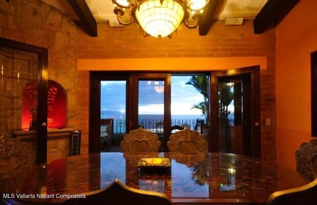 20251110211210085677000000 o