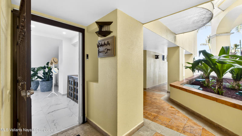 Bay View Grand Villa F2