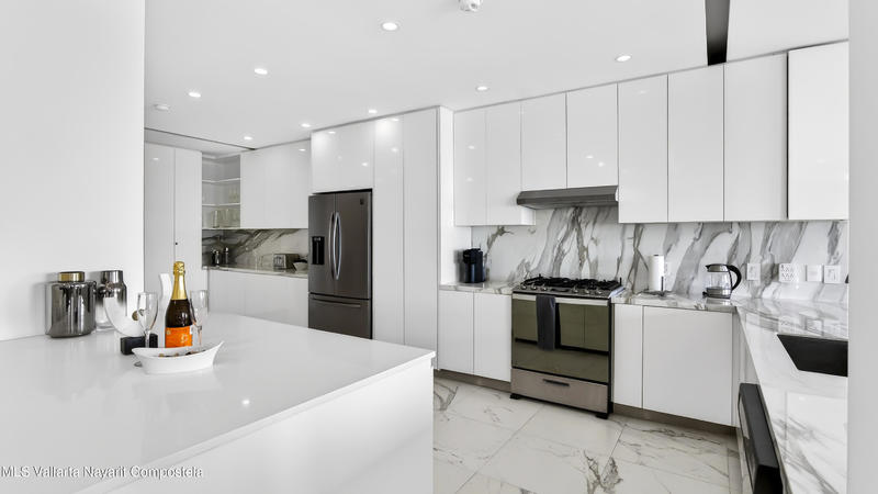 20251215203602547529000000 o