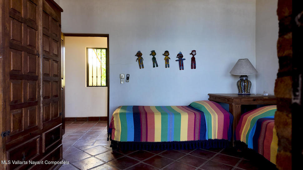 20251221201838697059000000 o