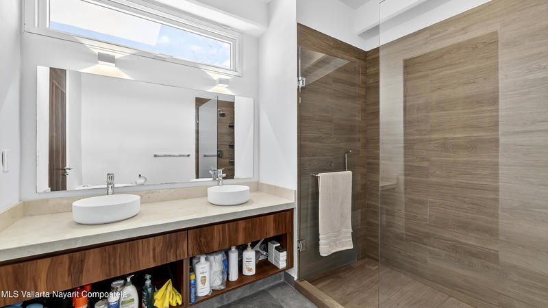 20251013053156370045000000 o