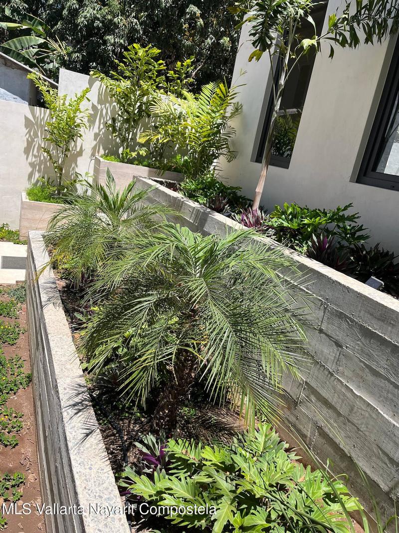 20251002185718490086000000 o