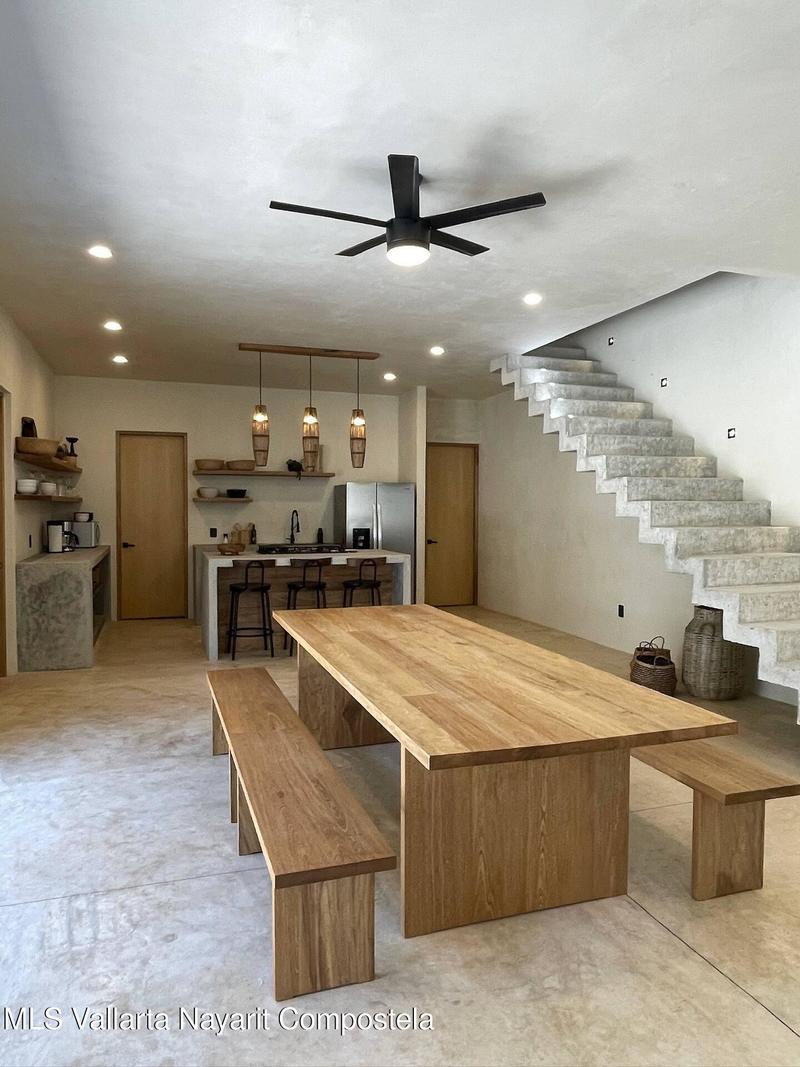 20251002185736674025000000 o