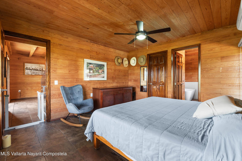 20251215234211032721000000 o