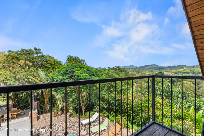 20251215234252252889000000 o