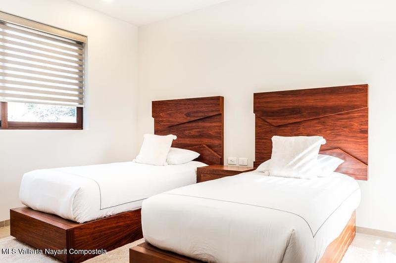 20251211224431285166000000 o