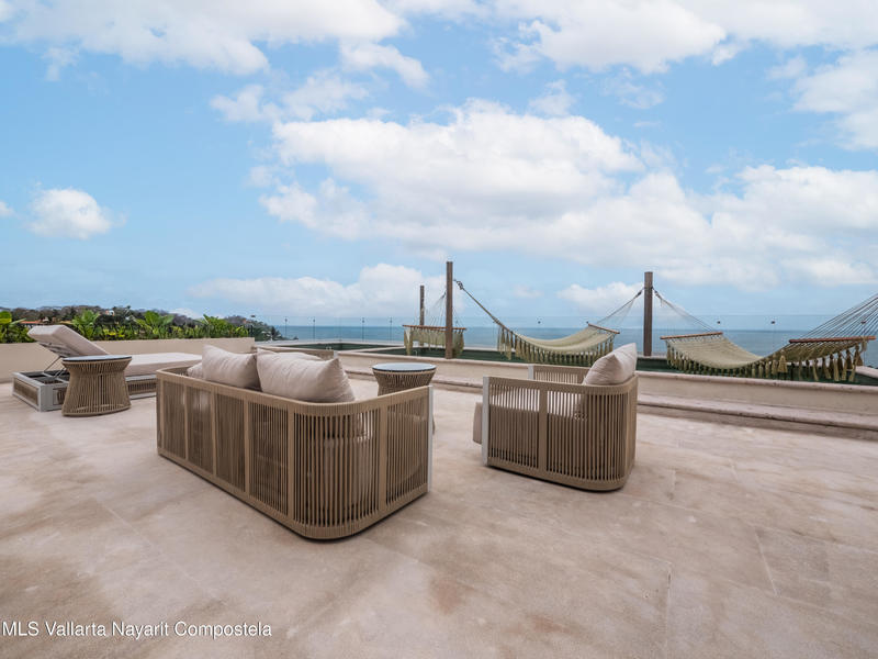 20250616213023102443000000 o