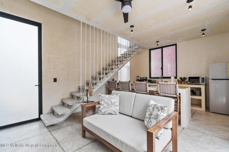 20251010180535249032000000 o