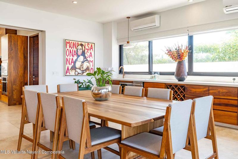 20251215203323358229000000 o