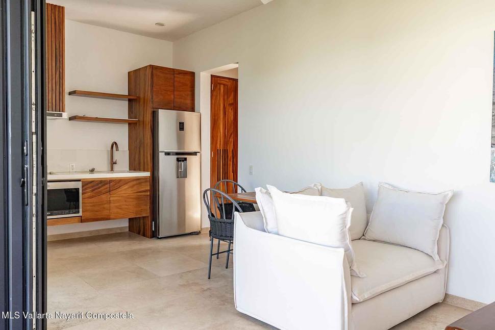 20251215203330866266000000 o