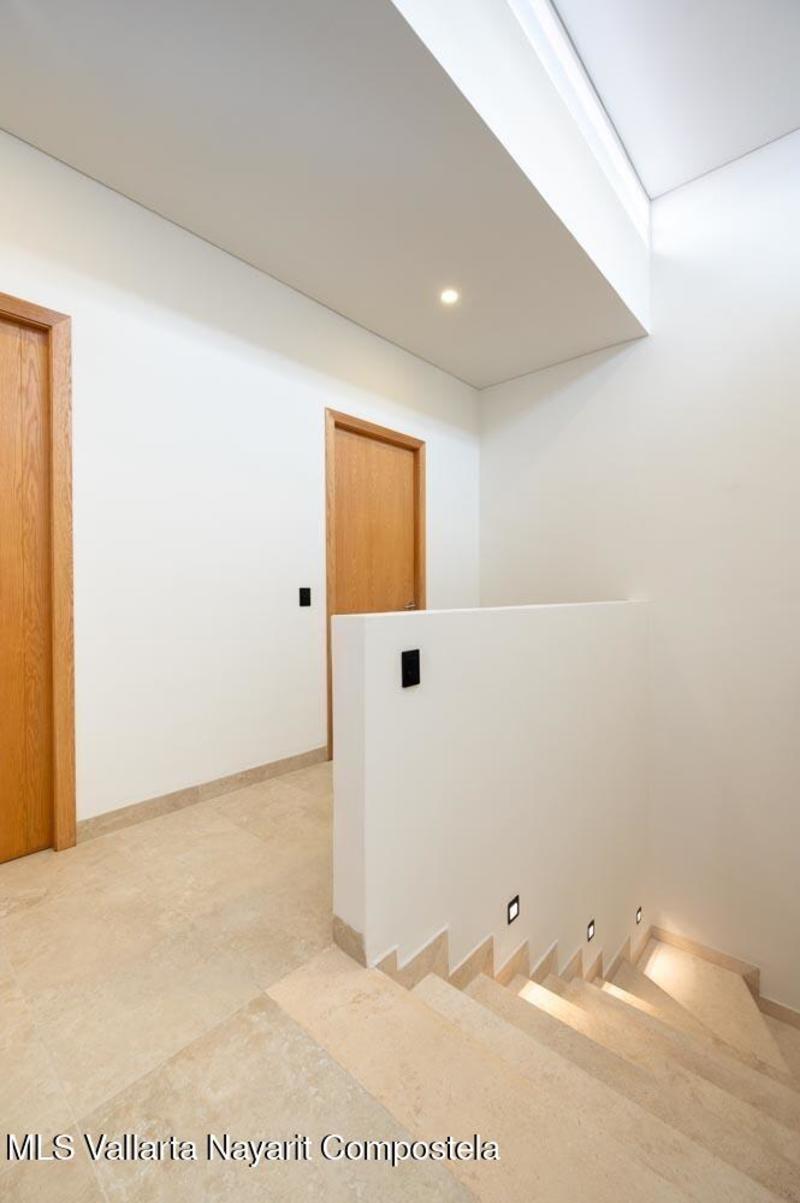 20250710230239825655000000 o