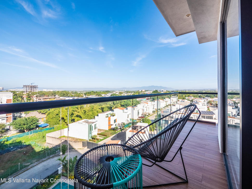 20251218212806790271000000 o