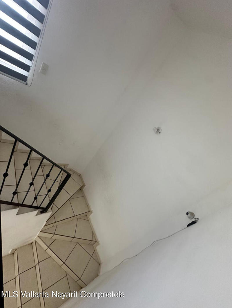 20251011195218606573000000 o