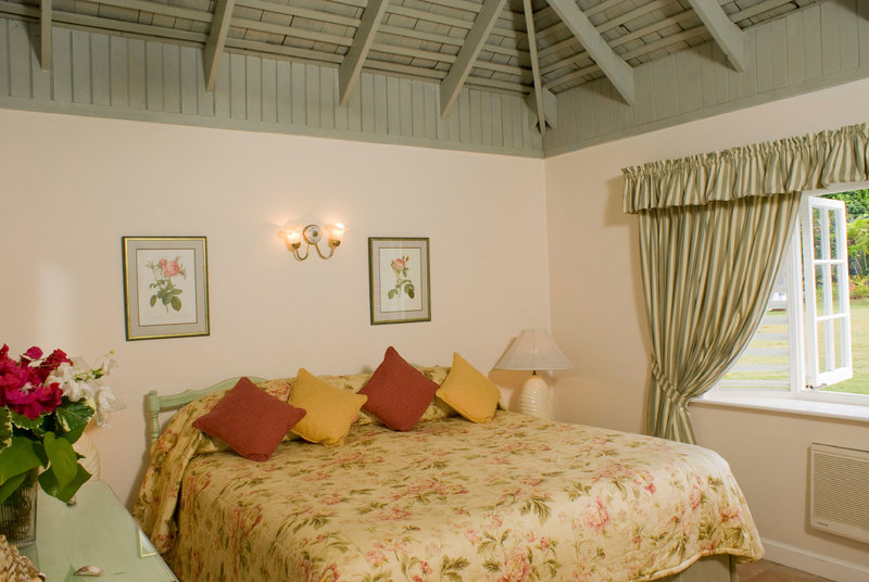 Cliffside cottage jamaica villas12