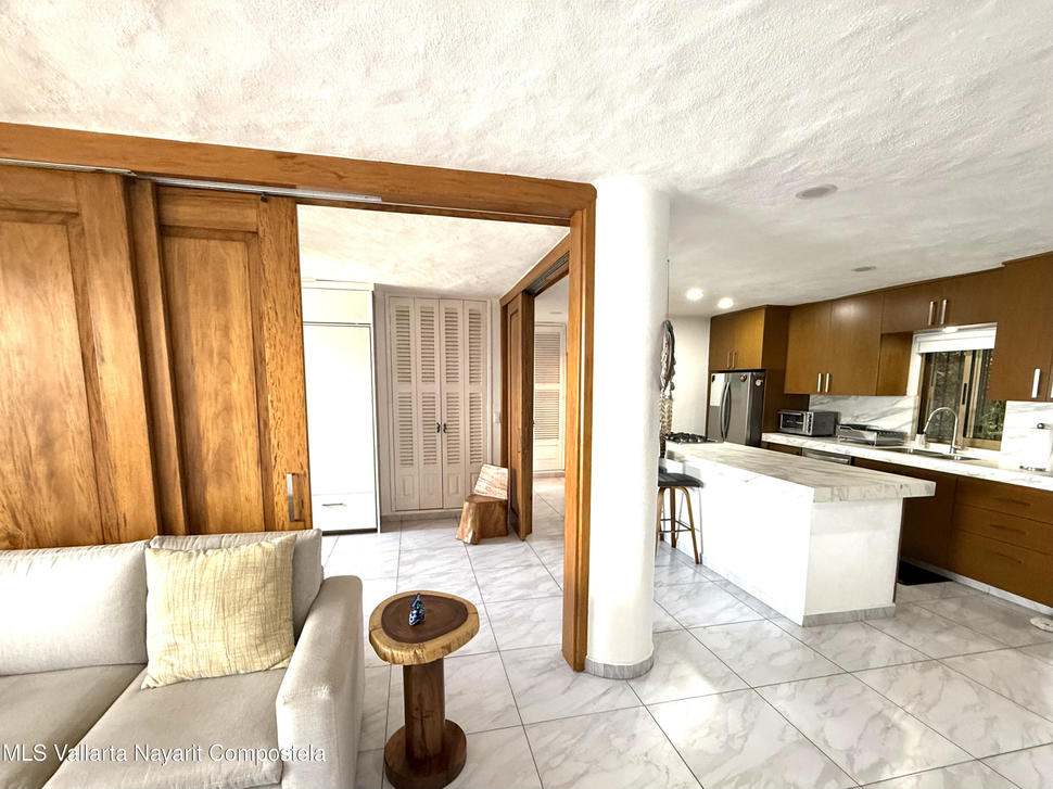 20251204182052199626000000 o