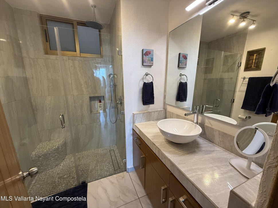 20251204184231572975000000 o